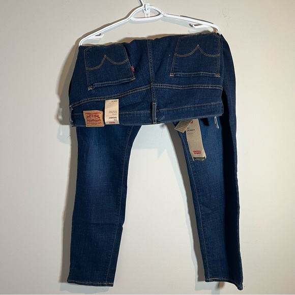 Levis Women Plus Size 711 Stretch Mid Rise Skinny Jeans - Picture 7 of 7